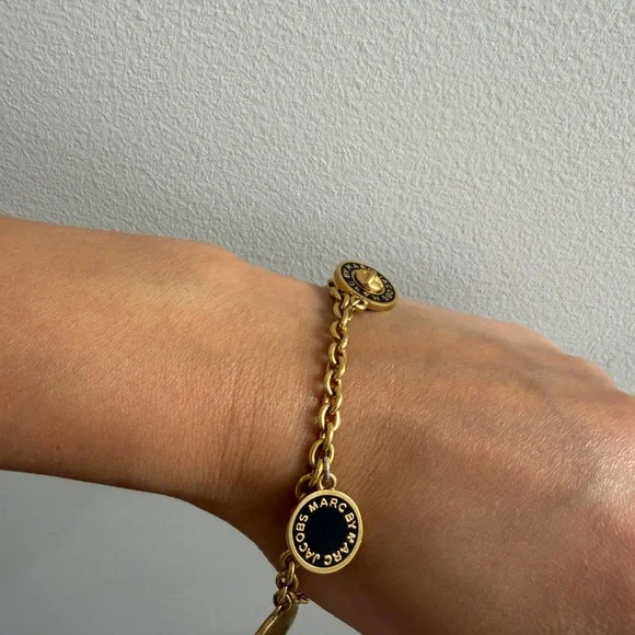 Marc by Marc Jacob’s gold bracelet - Picture 2 of 4